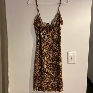 Light weight leopard print dress